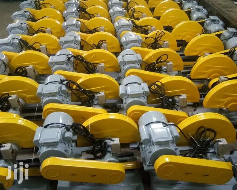 Comtoff Saw Machine