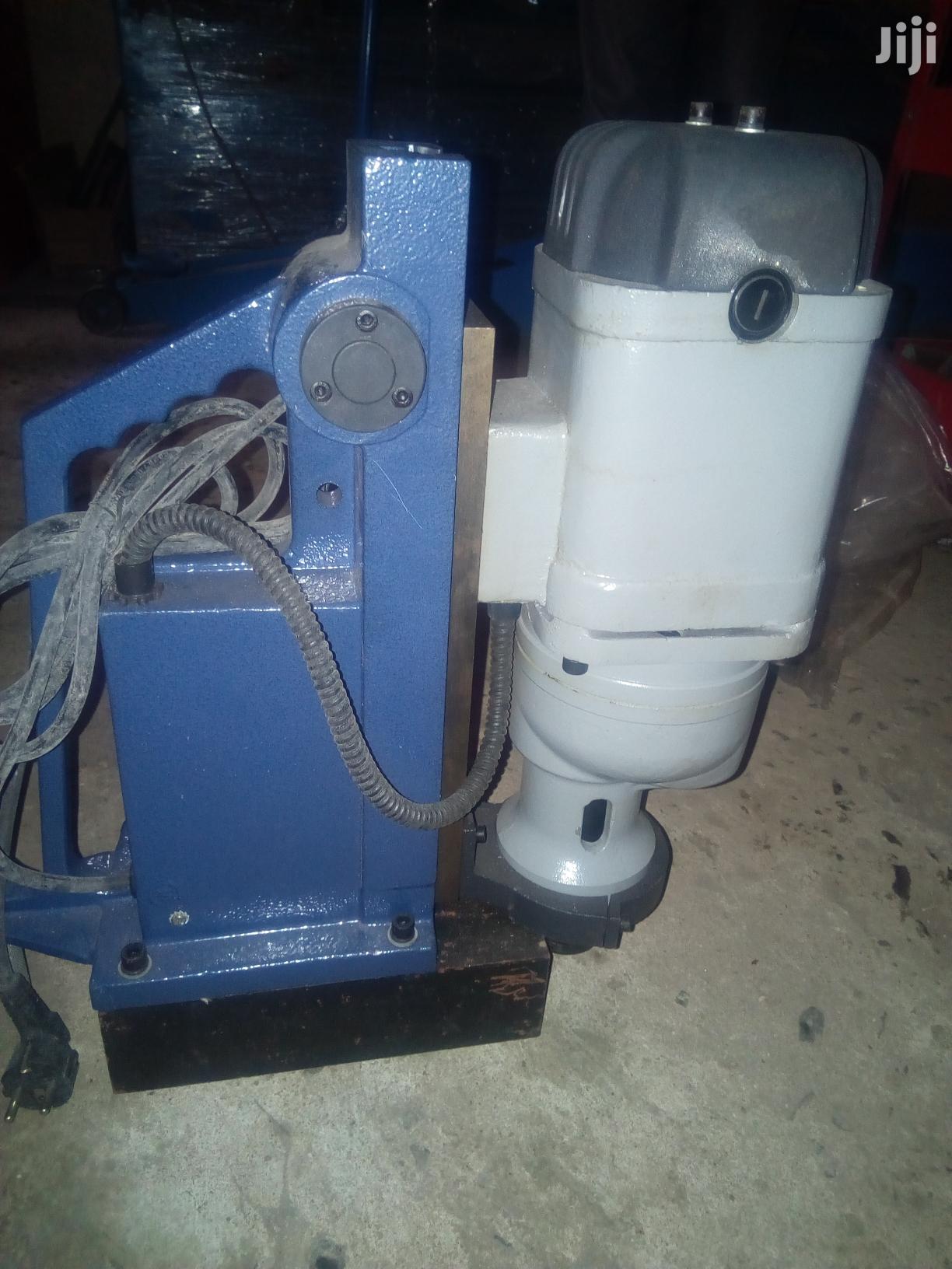 Magnetlc Drill Machine