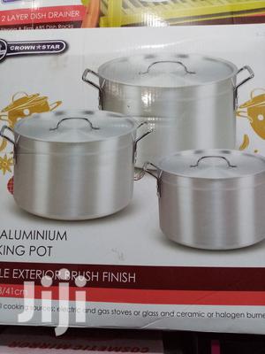 Heavy-Duty Pot.