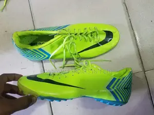 Nike Training Canvas Size 43