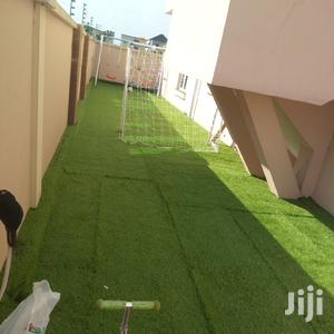New Quality Artificial Green Grass Carpet Installation.