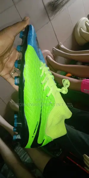 Nike Hypervenom Size 45 Ankle Boot