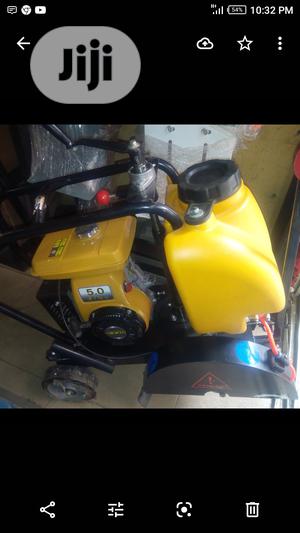 Asphalt Cutting Machine