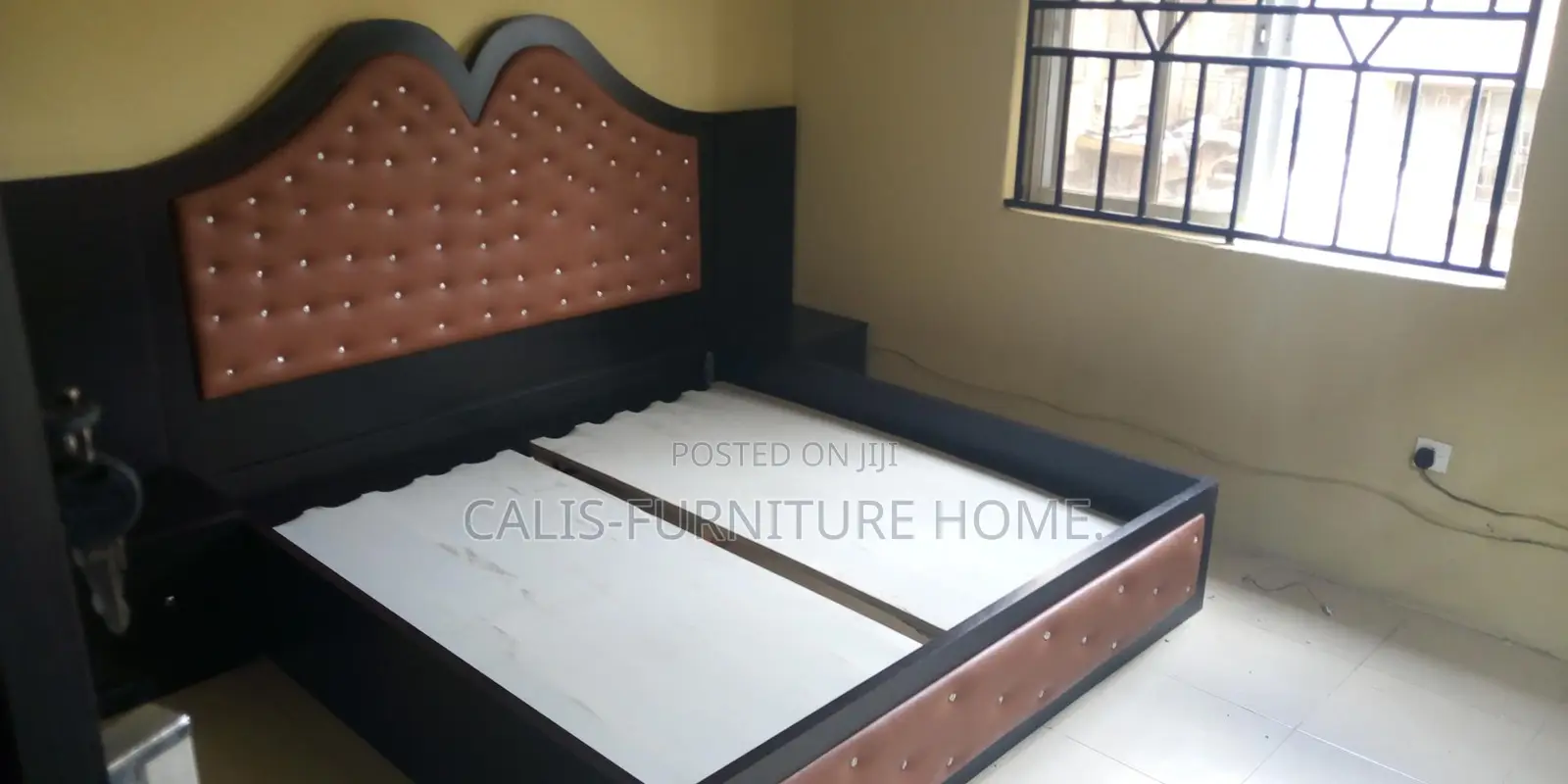 6ft X 6ft Bedframe (Coffee Brown)