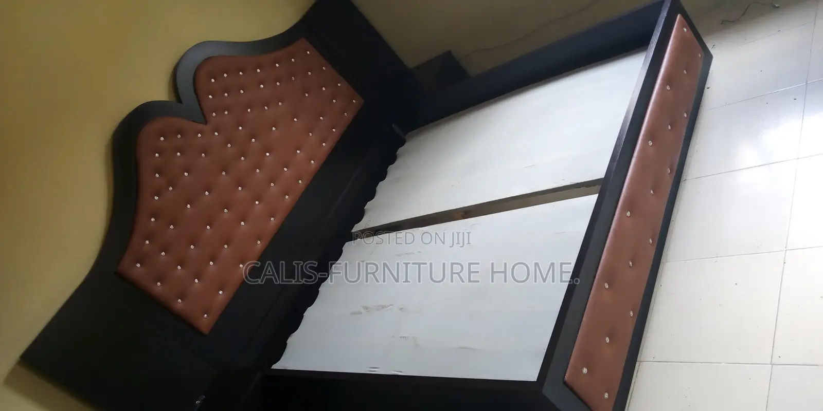 6ft X 6ft Bedframe (Coffee Brown)
