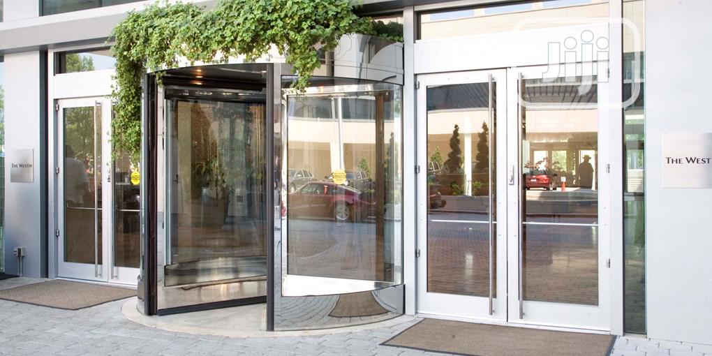 Automatic Revolving Door