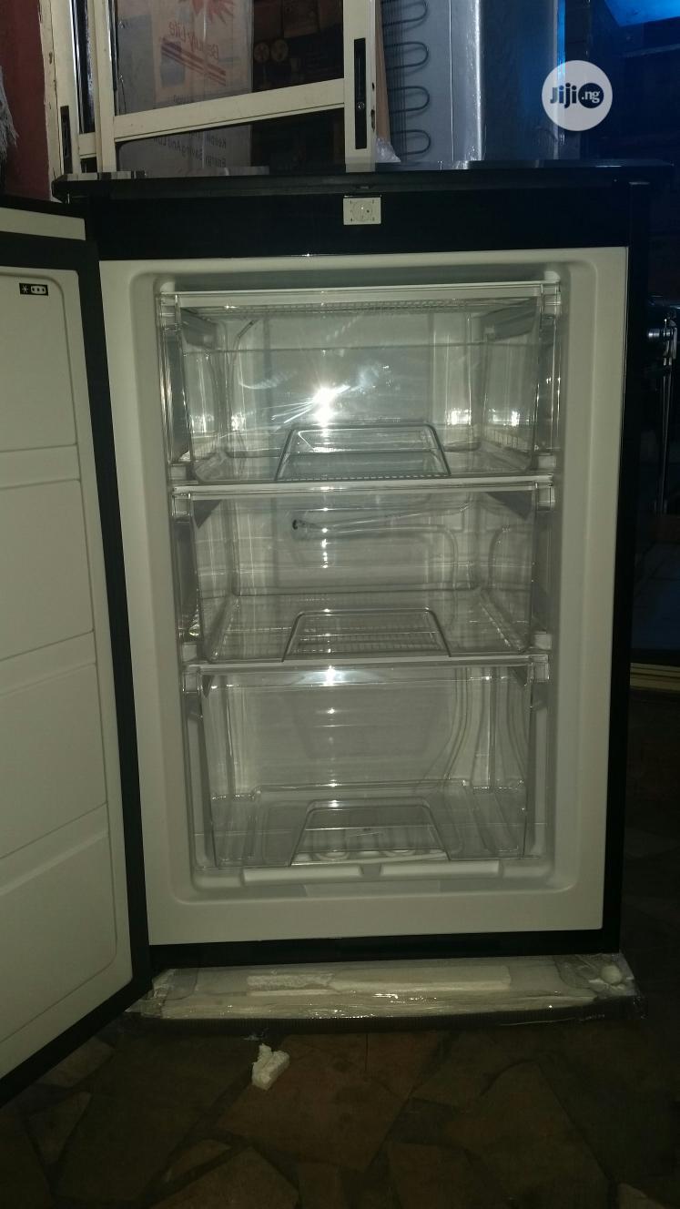 Scanfrost 3drowers Table Freezer.