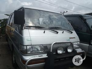 Mitsubishi L300 2002 White