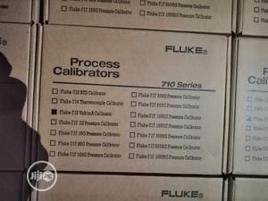 Fluke 715 Volt/Ma Calibrator