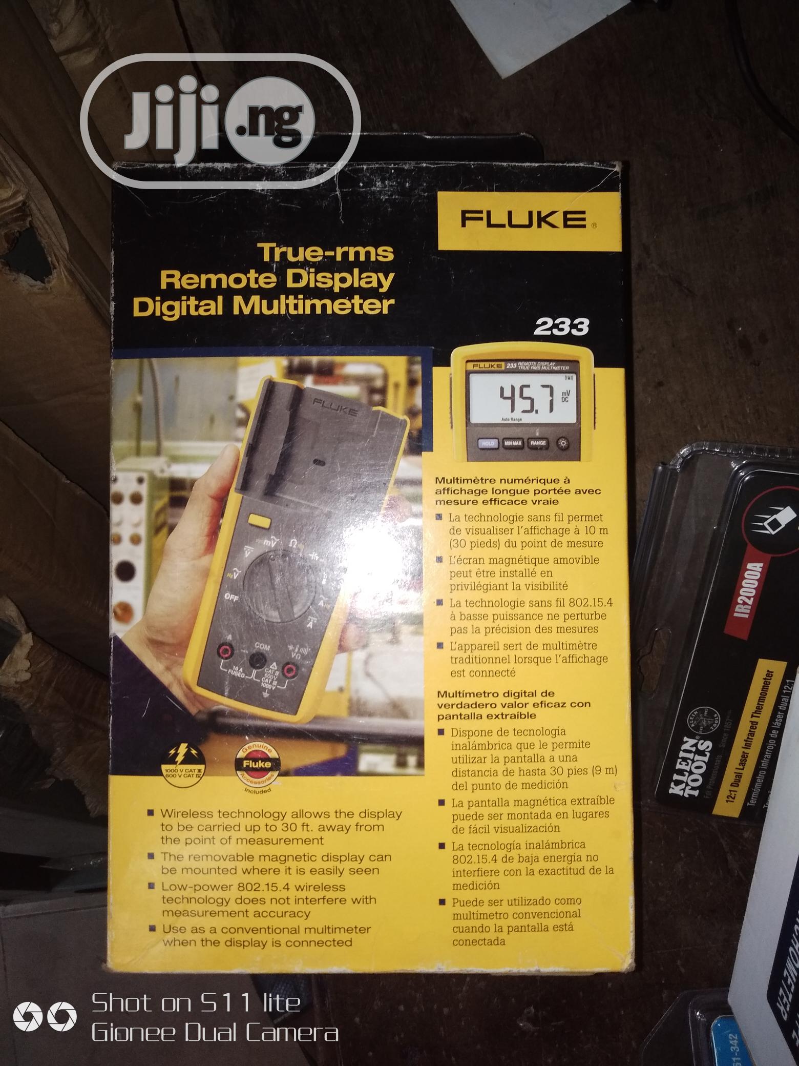 Fluke 233 Remote Display Digital Multimeter
