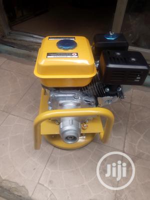 Pocker Vibrating Machine