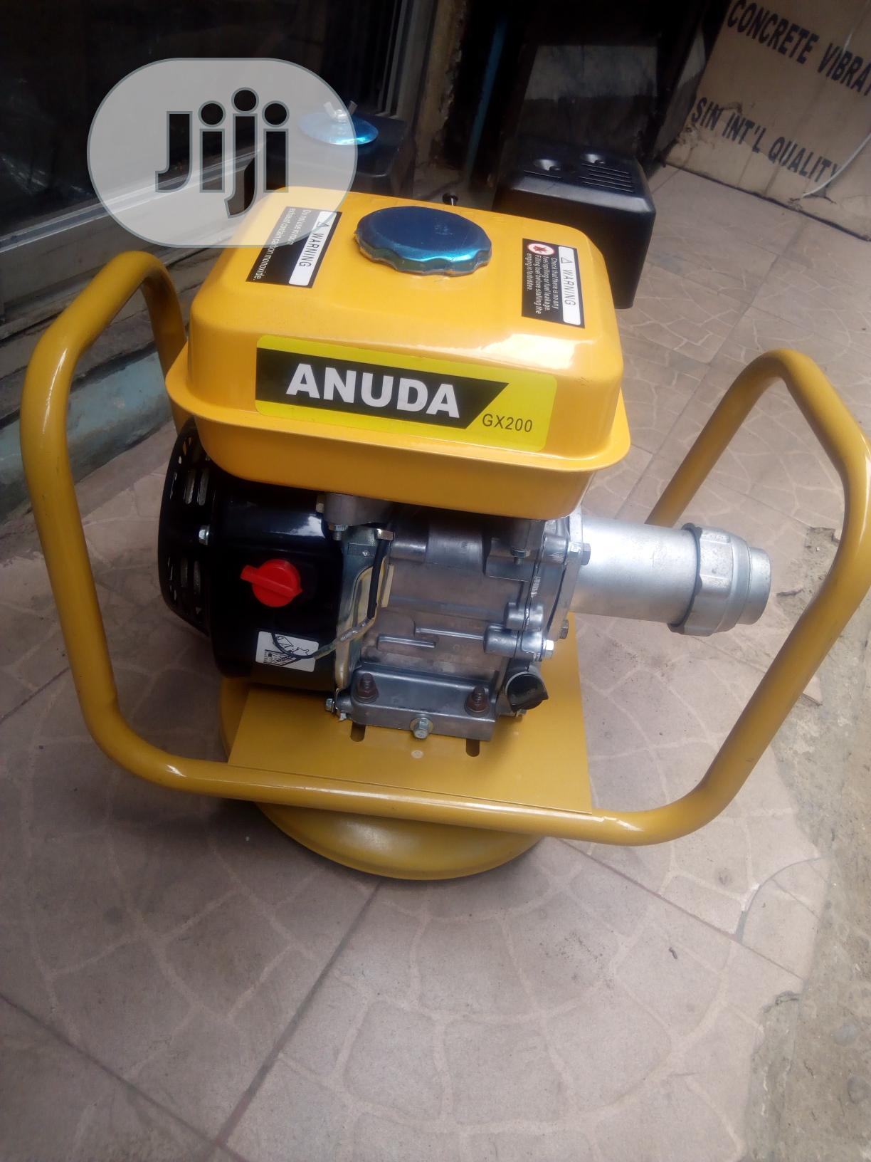 Pocker Vibrating Machine