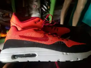 Nike Size 41 Jugging Canvas