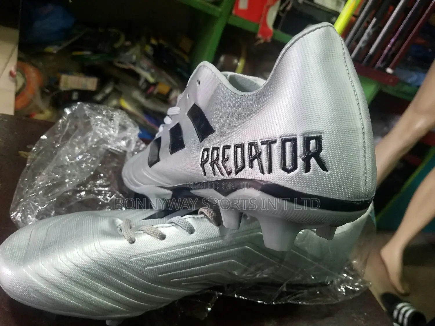 Size 44 Predator Boot