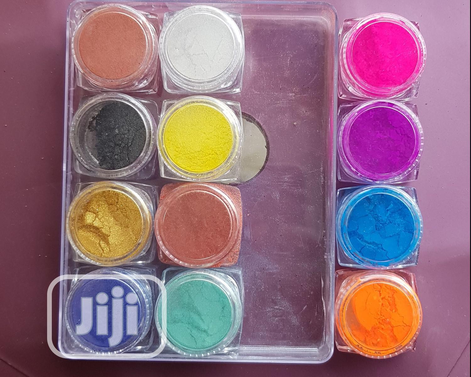Pigmented Eye Shadow