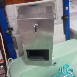 Tissue Dispenser