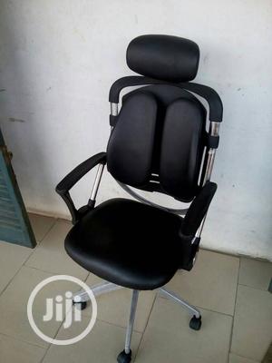 A Unique Kidney Office Chair