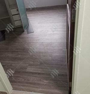 Korean Vinyl Pvc Wood-Like Floor. Can Be Laid on Ceramic