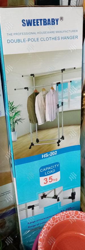 BOUTIQUE 60 KG Cloth Hanger