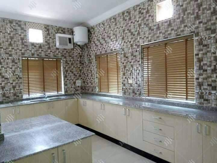 Window Blind Luxury