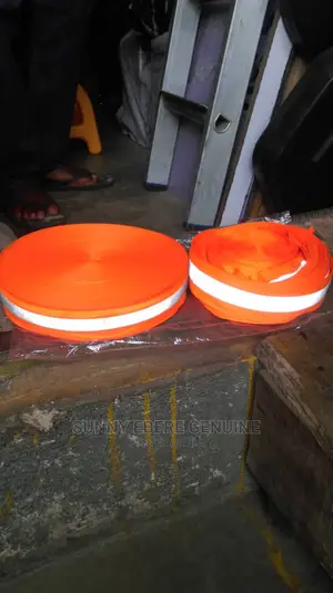Woven Reflective Tape, And Reflector