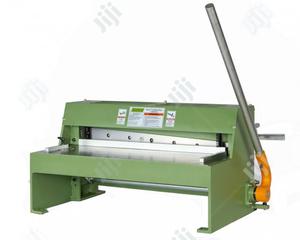 Guillotine Cutting Machine