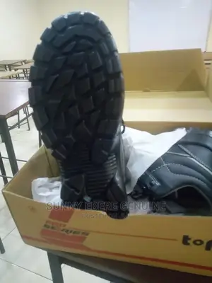 Protective Wear Supplies Safety Boots, Safety Shoes, Steel