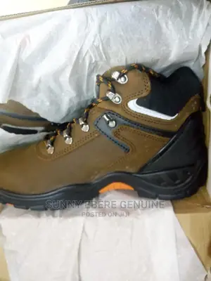Top Official Safety Boots and Steel Toe Cap Boots