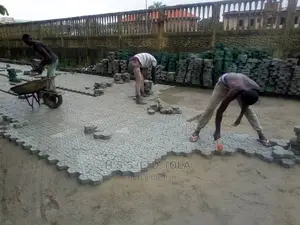 Interlocking Paving Stones Tile Setting