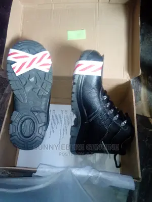 Smart Long Lasting Safety Boots