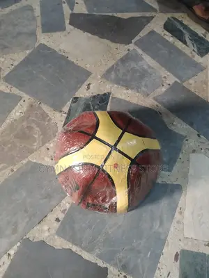 Molten Basketball V349