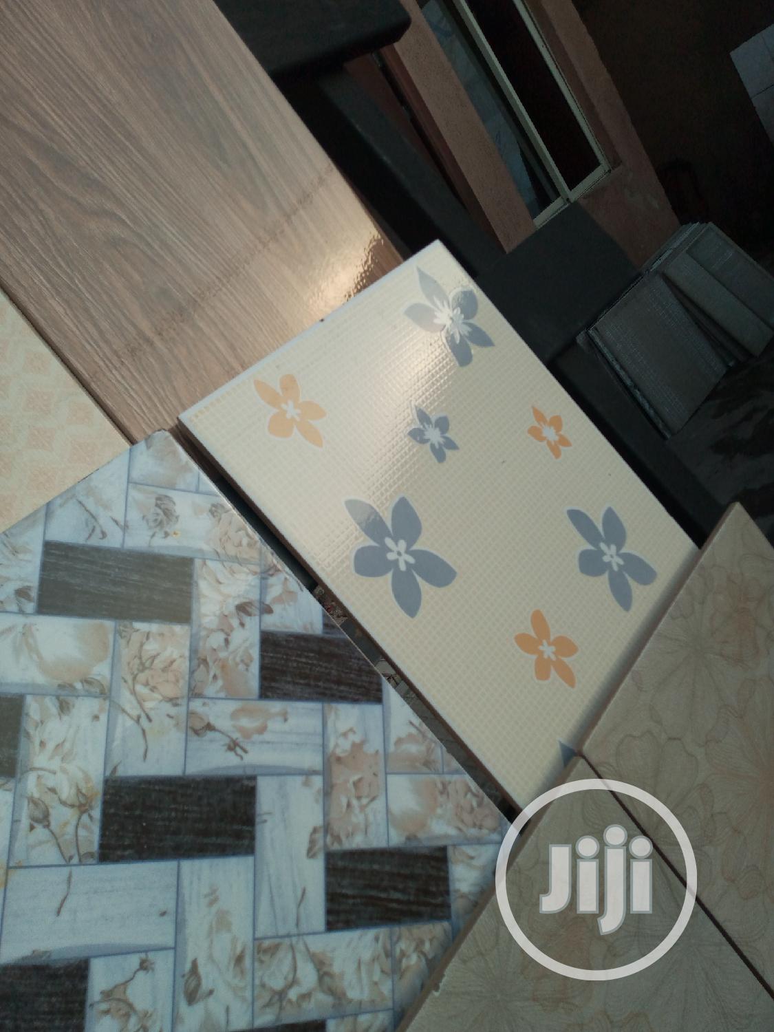 25x40 Wall Tiles