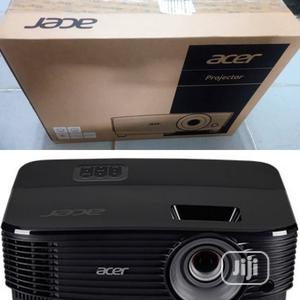 Super 4200 Lumens Acer Projector