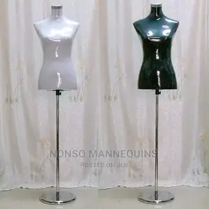 Fashion Half Body With Adjustable Round Base Stand