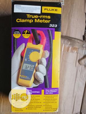 Fluke 323 Clamp Meter