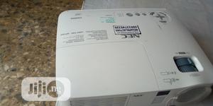 NEC Projector