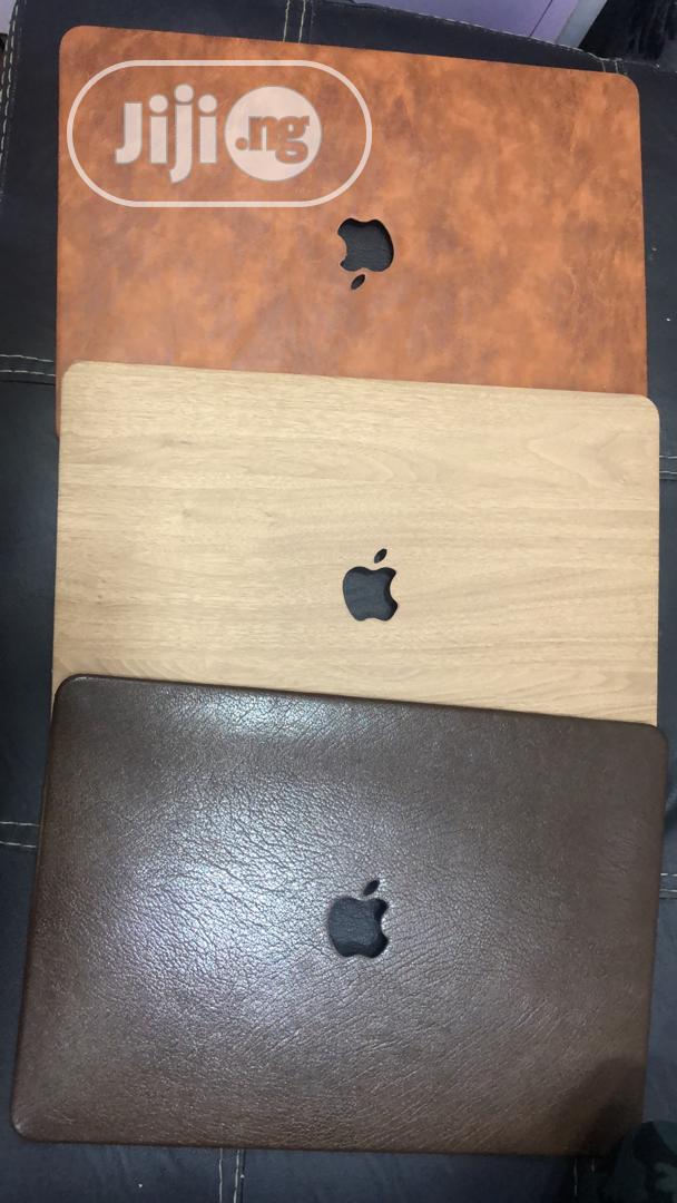 Apple Casing