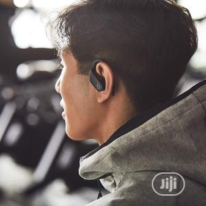 Powerbeats Pro - Totally Wireless Earphones - Black