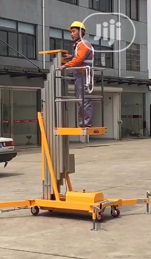 Scissors Lift
