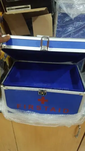 First Classic Aid Box