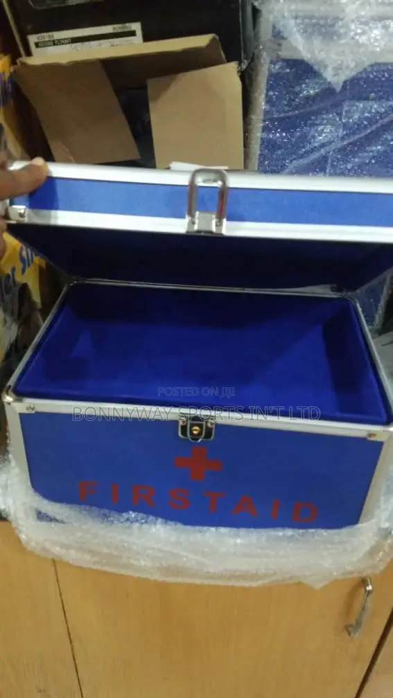 First Classic Aid Box