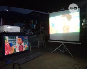 Hire a Good Projector