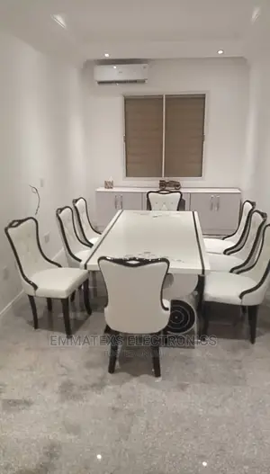 8 Seater Marble Dinning Table