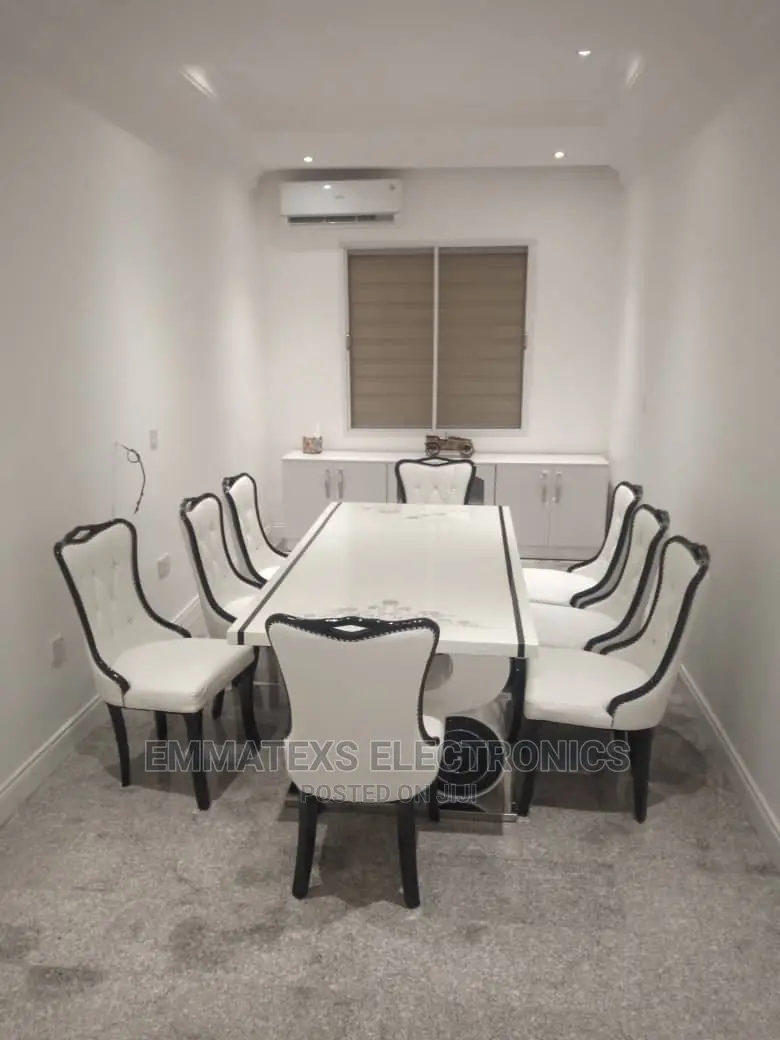 8 Seater Marble Dinning Table