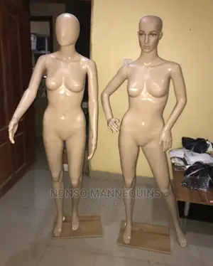 G6 Plastic Skin Colour Female Mannequin Display