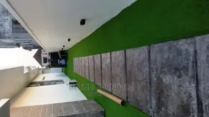 Artificial Flooring Grass For Walkway Design