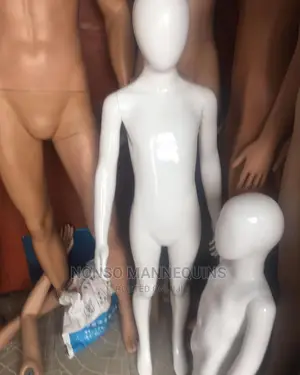 Kids Unisex White Plastic Mannequins for Kid Wears