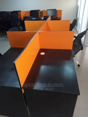 6seater Workstation