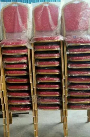 Banquate Chairs Red