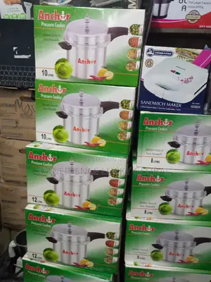 Pressure Cooker/ Pot